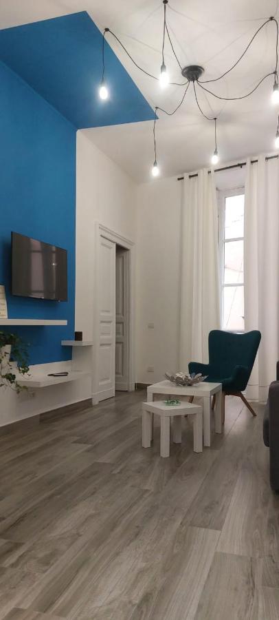 Casa Cosmedin Apartment เนเปิลส์ ภายนอก รูปภาพ